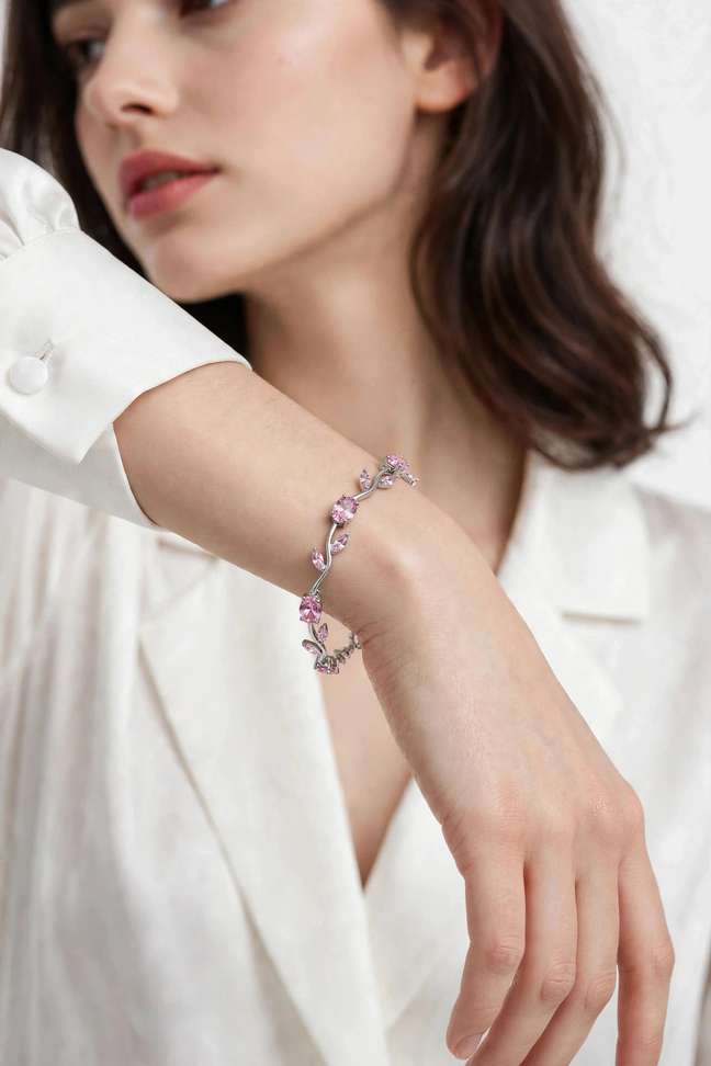 Shopsy Ziviana Store Emerald Gold-plated Bracelet - Image 5