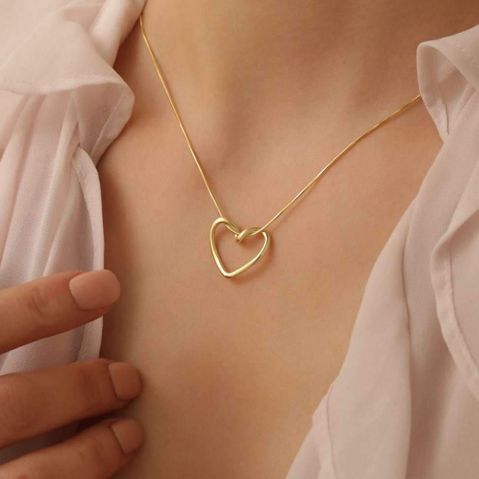 Shopsy Anti-Tarnish Gold Plated Heart Pendant - Image 5