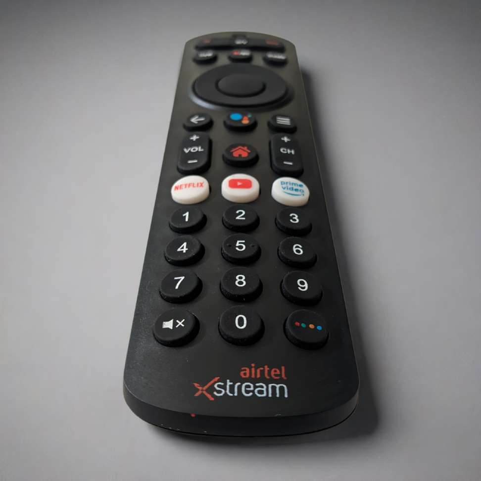 Xstream Remote Narayan Enterprises Xstream Remote Fiber Broadband dth HD and SD Set ...