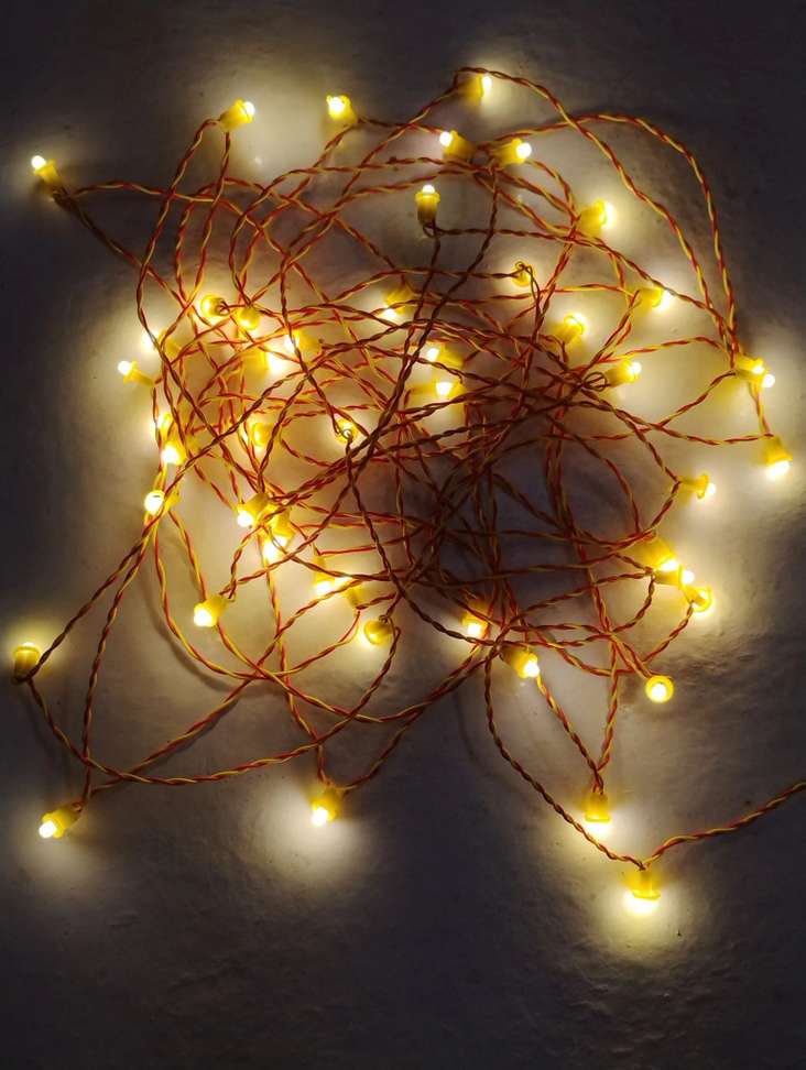 Shopsy A.S.D. Electronics 200 LEDs 37m Gold String Lights - Image 5