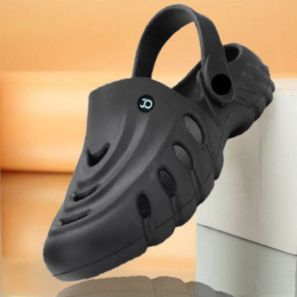 Jootiyapa Men Black Clogs