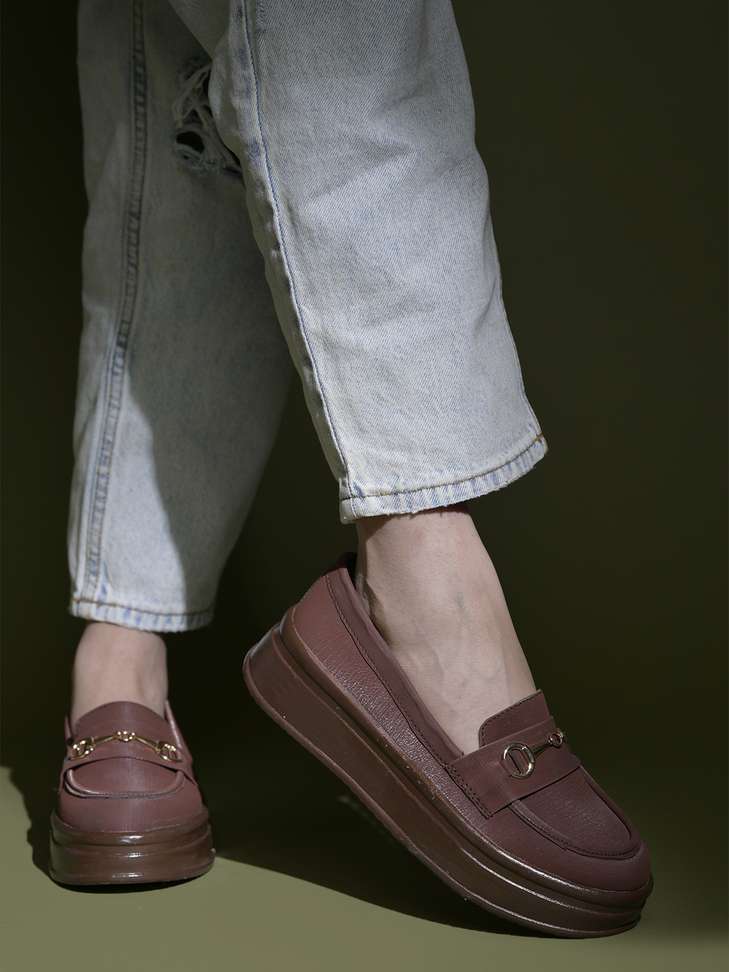 Shoetopia Women’s Loafers – Premium Slip‑On for Just ₹826