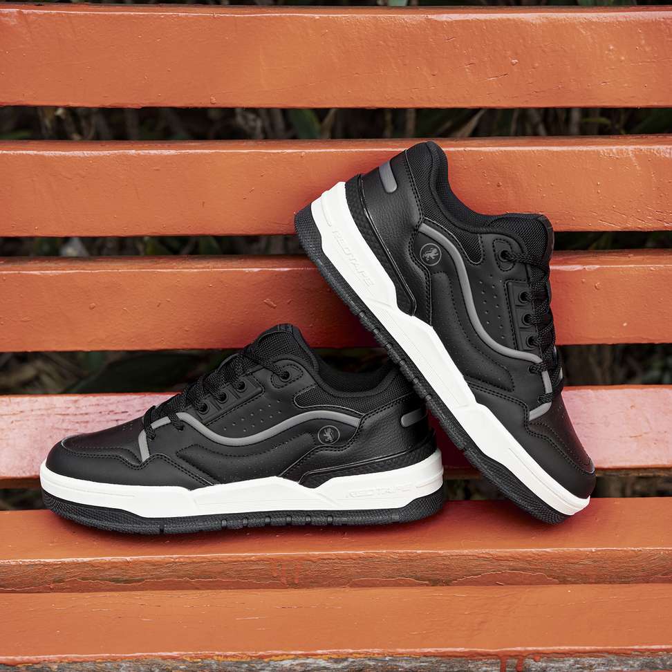 Shopsy RED TAPE Low Cut Sneaker for Men in Black - Image 7