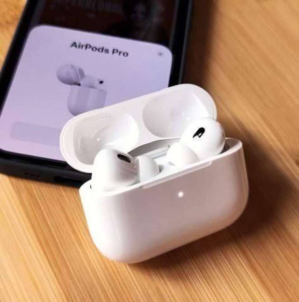 Flozum Dye Vrgin Airpods – 13 mm Drivers, 30 h Battery, White R15 Bluetooth Earbuds at ₹210
