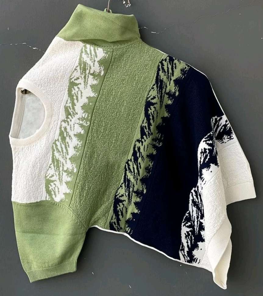 Sdk Self Design Men Navy Blue Green White T Shirt