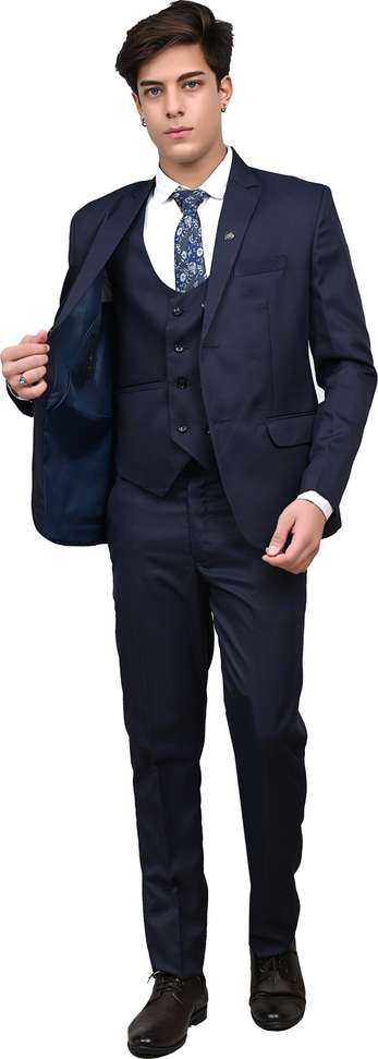 Blackzed Single Breasted Solid Men Suit