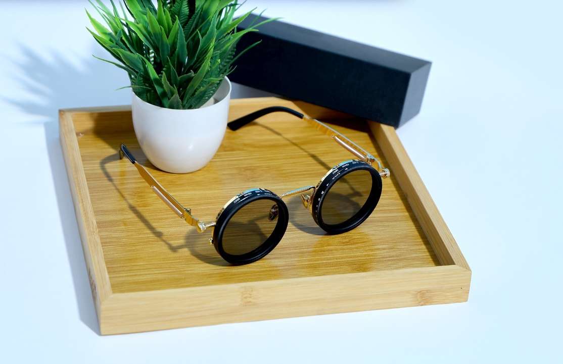 Amazea Wayfarer Sunglasses Black - Image 4