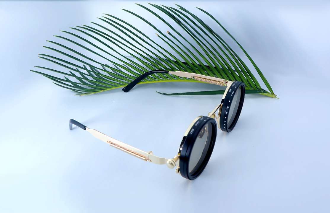Amazea Wayfarer Sunglasses Black - Image 3