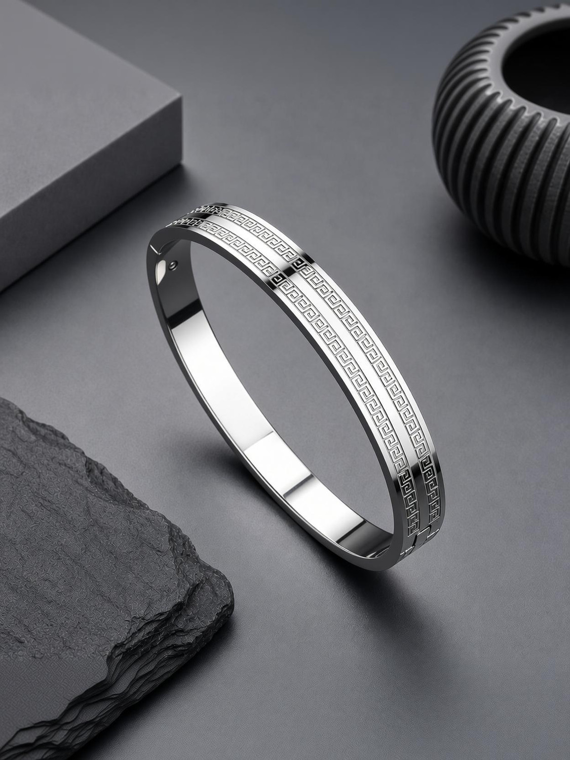 FEEDNIX Stainless Steel Silver Bracelet - Image 1