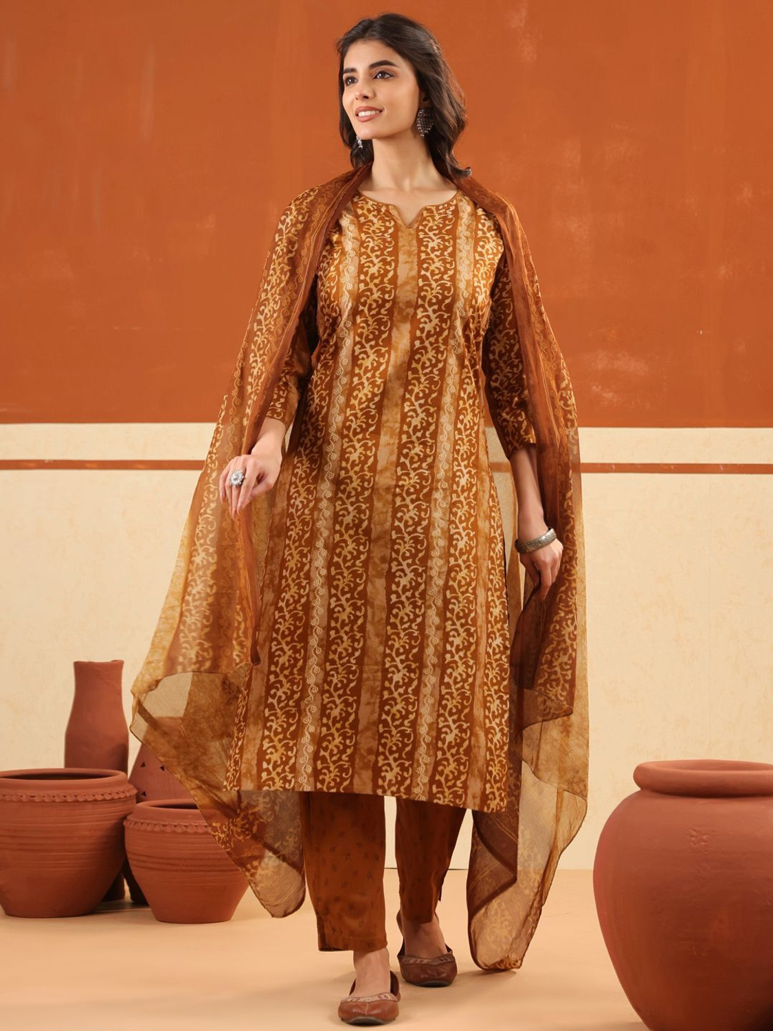 Larqi Women Pure Cotton Kurta Pant Dupatta Set - Image 1