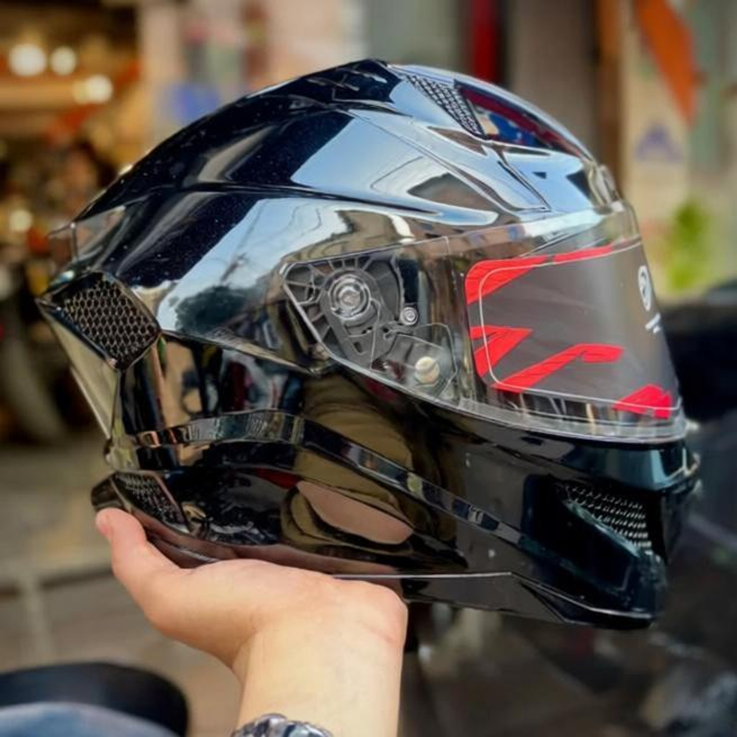 Steelbird Air SBH-25 Sharp Glossy Black Full Face ISI Certified 580mm Medium Motorsports Helmet (Black) - Image 1