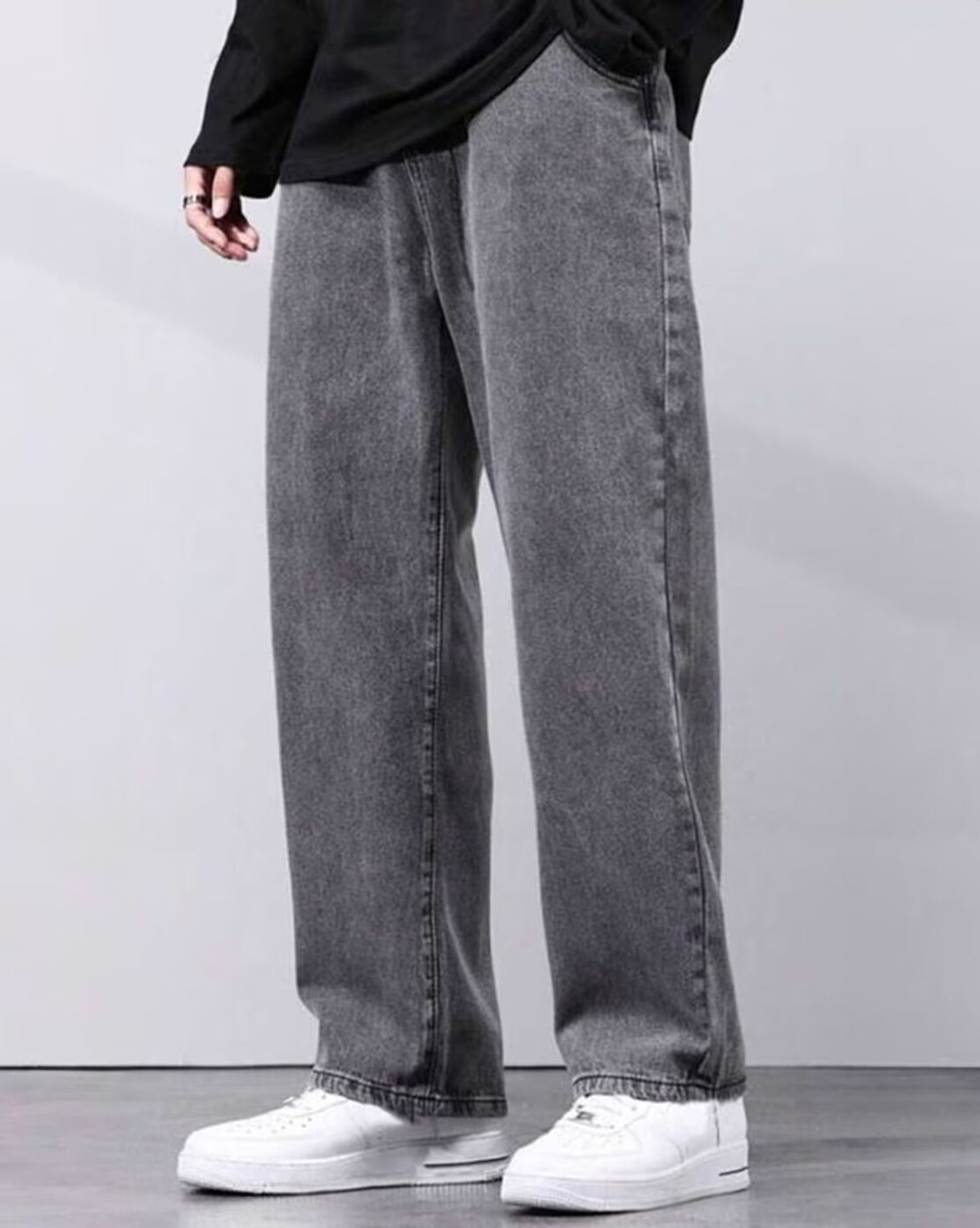 METRONAUT Men Loose Fit Mid Rise Dark Grey Jeans - Image 1