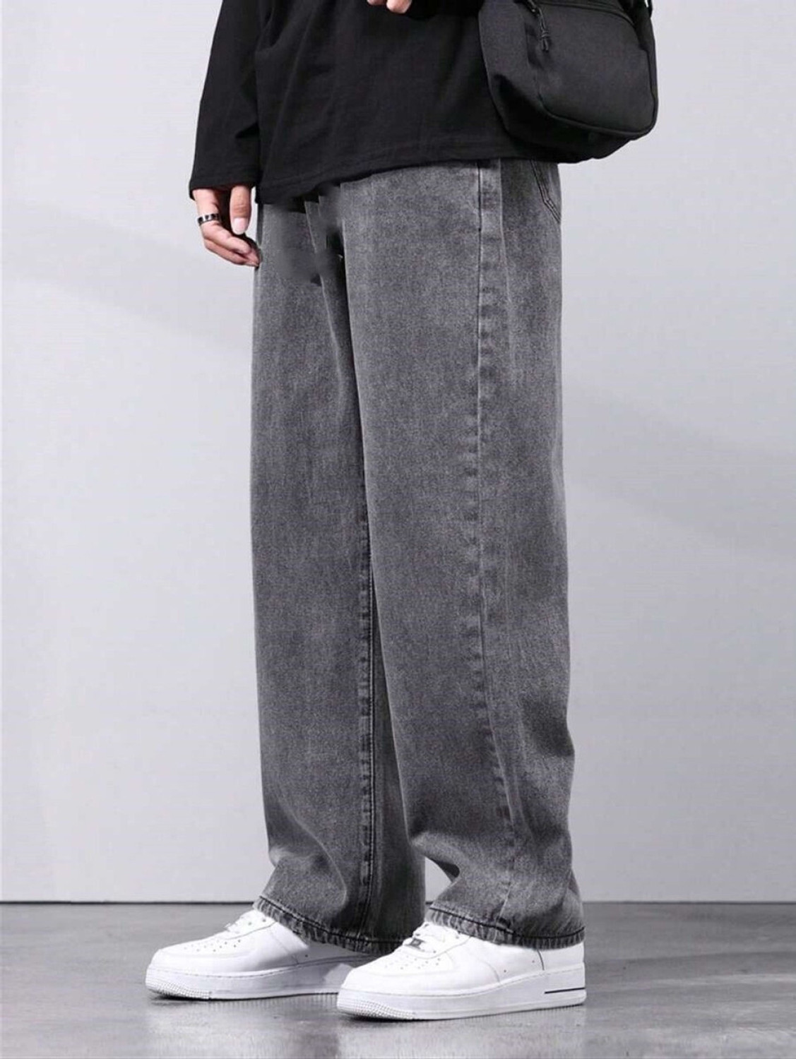 Star4well Men Relaxed Fit Mid Rise Grey Jeans - Image 1