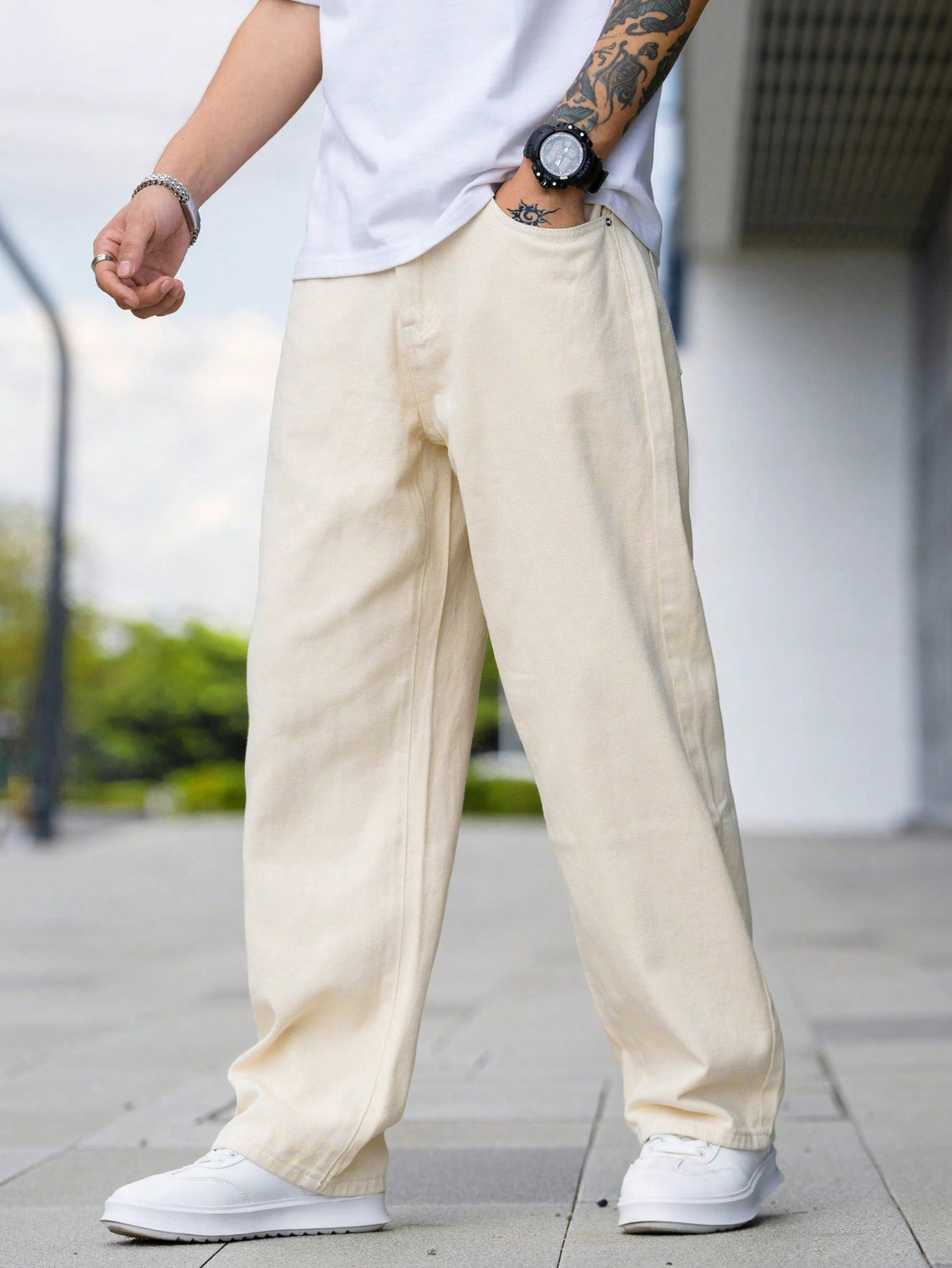 Ambrane Men Baggy Fit Mid Rise Beige Jeans - Image 1