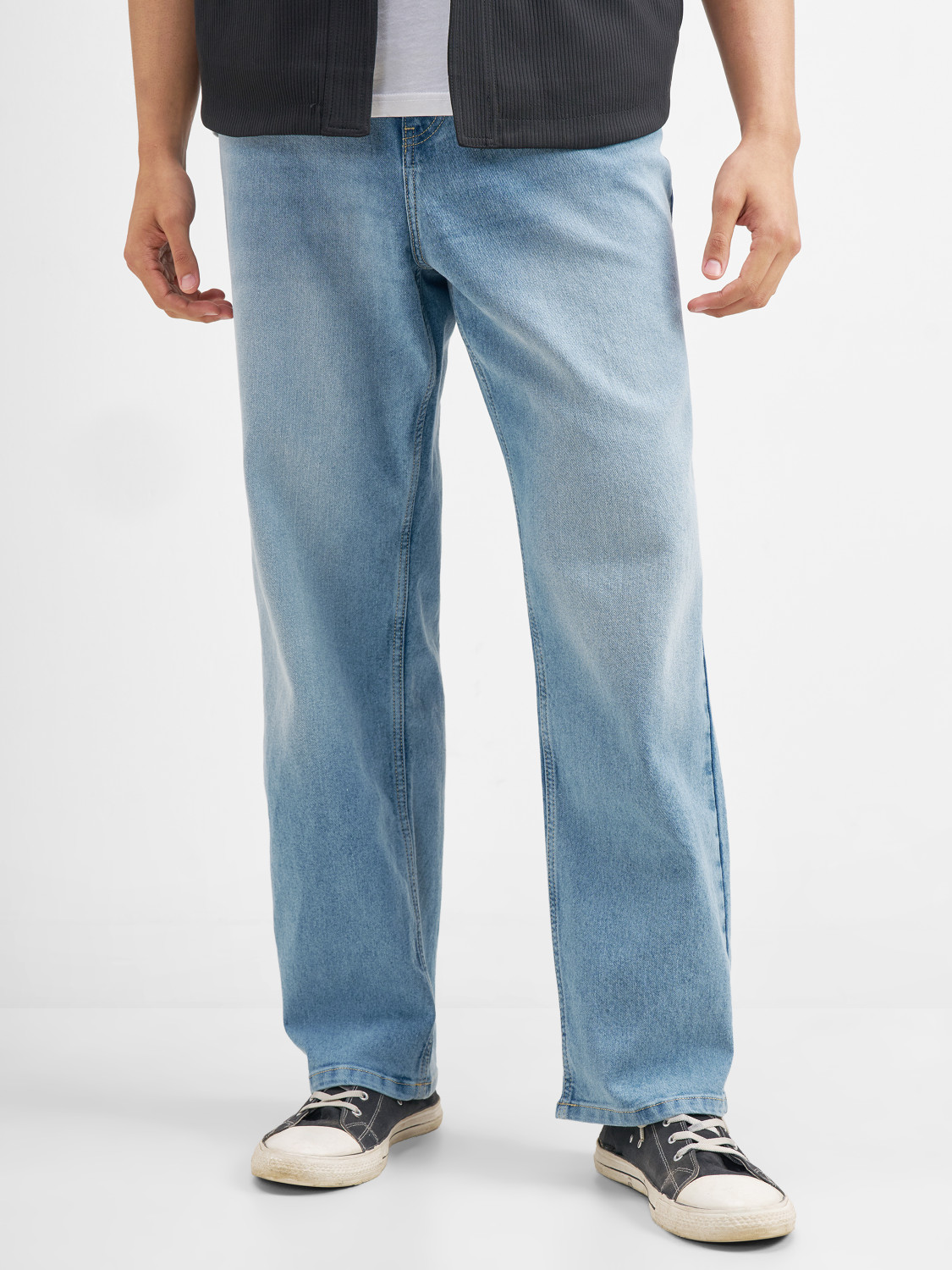 HIGHLANDER Men Relaxed Fit Mid Rise Blue Jeans - Image 1