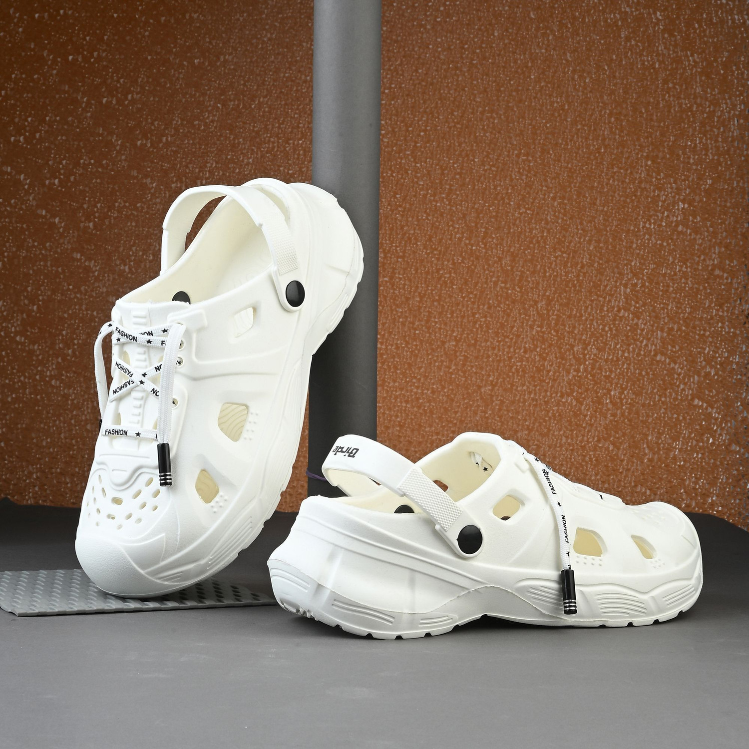 Birde Lightweight Comfort Clogs for Men - Image 1
