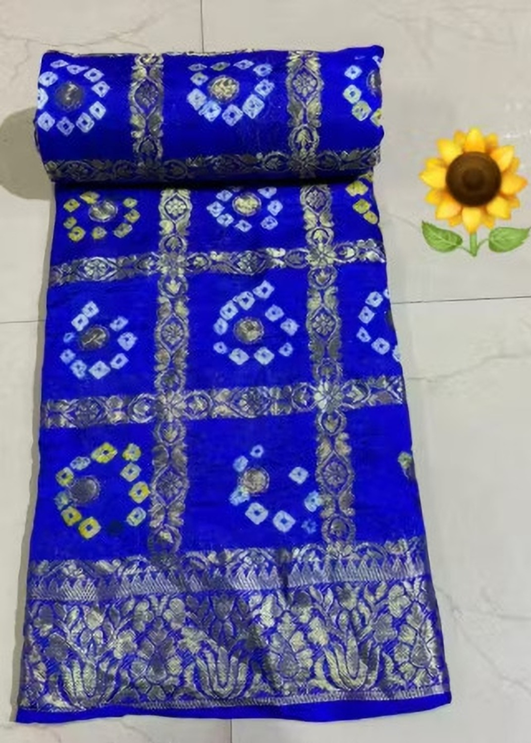 PRIYASAREEJPR Tie-Dye Bandhani Art Silk Saree (Blue) - Image 1
