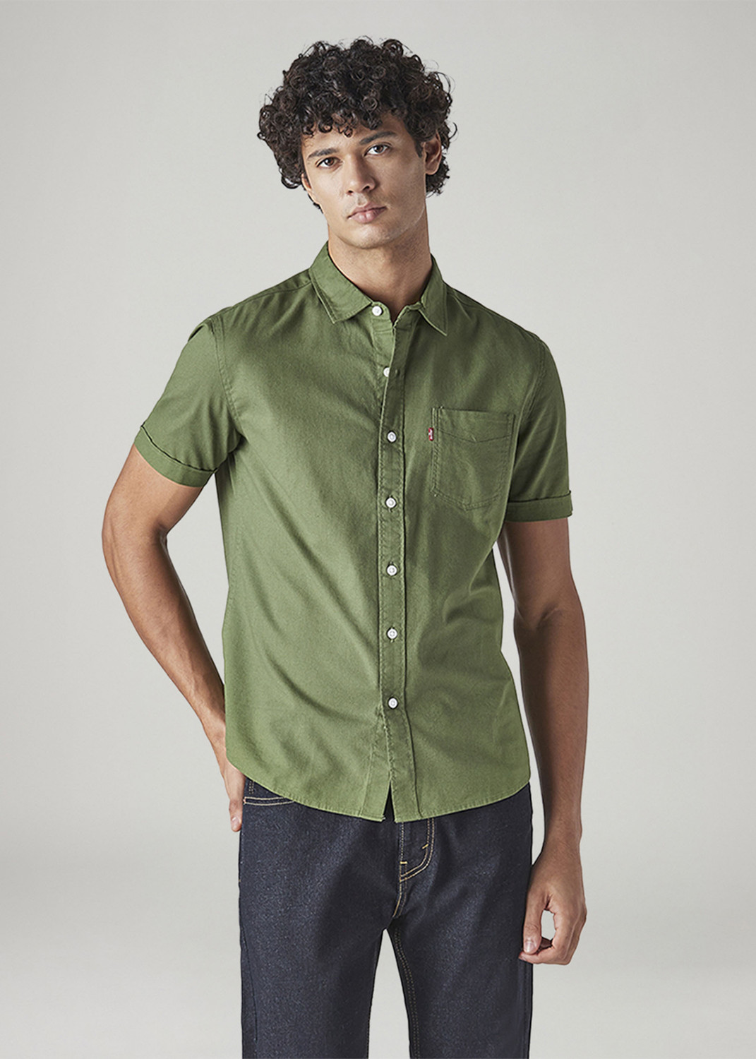 LEVI'S Men Slim Fit Solid Spread Collar Casual Shirt - Image 1