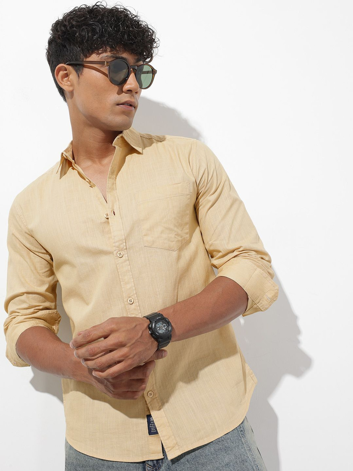 Roadster Men Regular Fit Solid Spread Collar Casual Shirt - Image 1