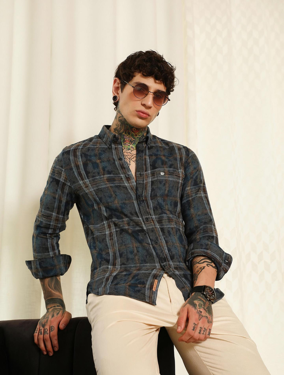 CAHOOT Men Tailored Fit Checkered Casual Shirt - Image 1