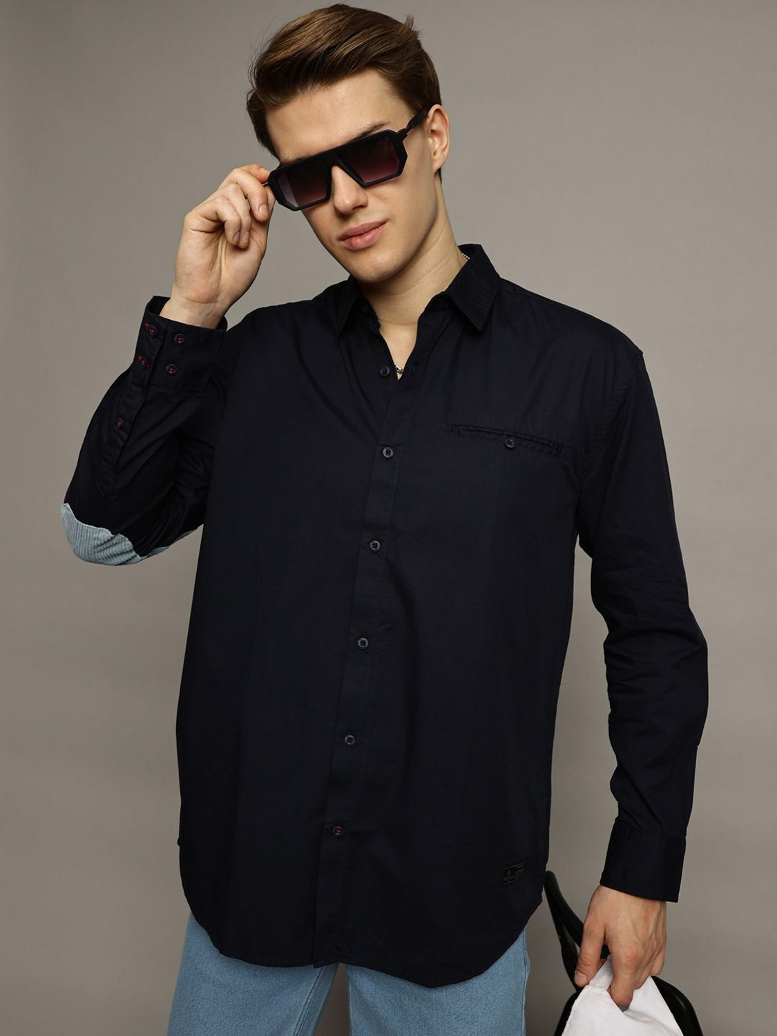 Roadster Men Oversized Fit Solid Casual Shirt - Image 1