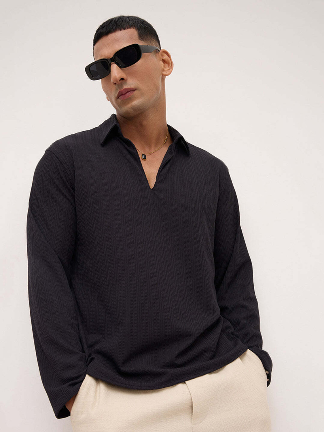 VASTRADO Men Oversized Fit Solid Cut Away Collar Casual Shirt - Image 1