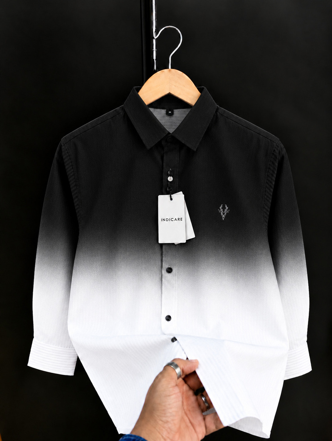 indicare Men Regular Fit Solid Spread Collar Casual Shirt - Image 1