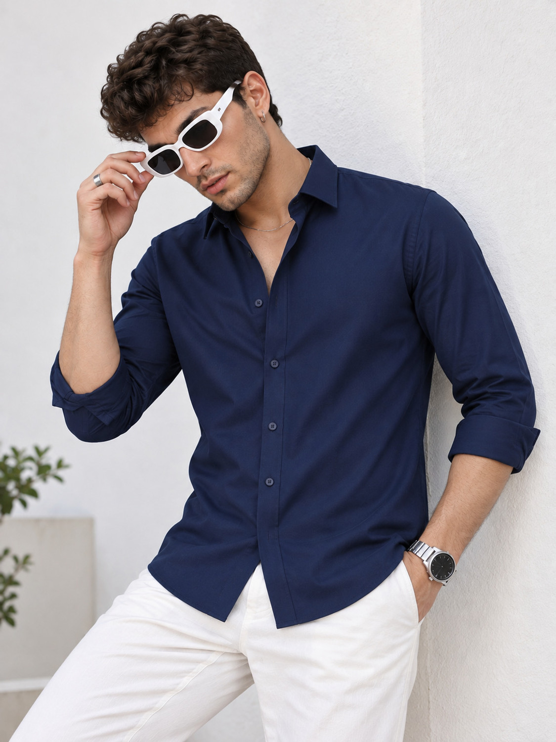 Clothisto Men Regular Fit Solid Spread Collar Casual Shirt - Image 1