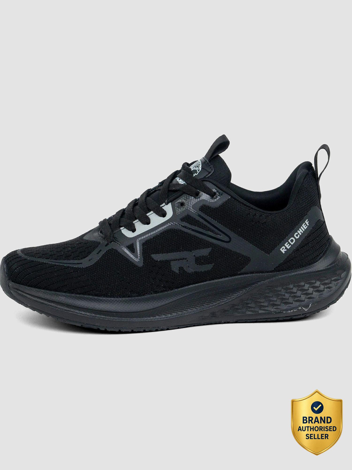 RED CHIEF shoe Running Shoes For Men (Black , 10) - Image 1