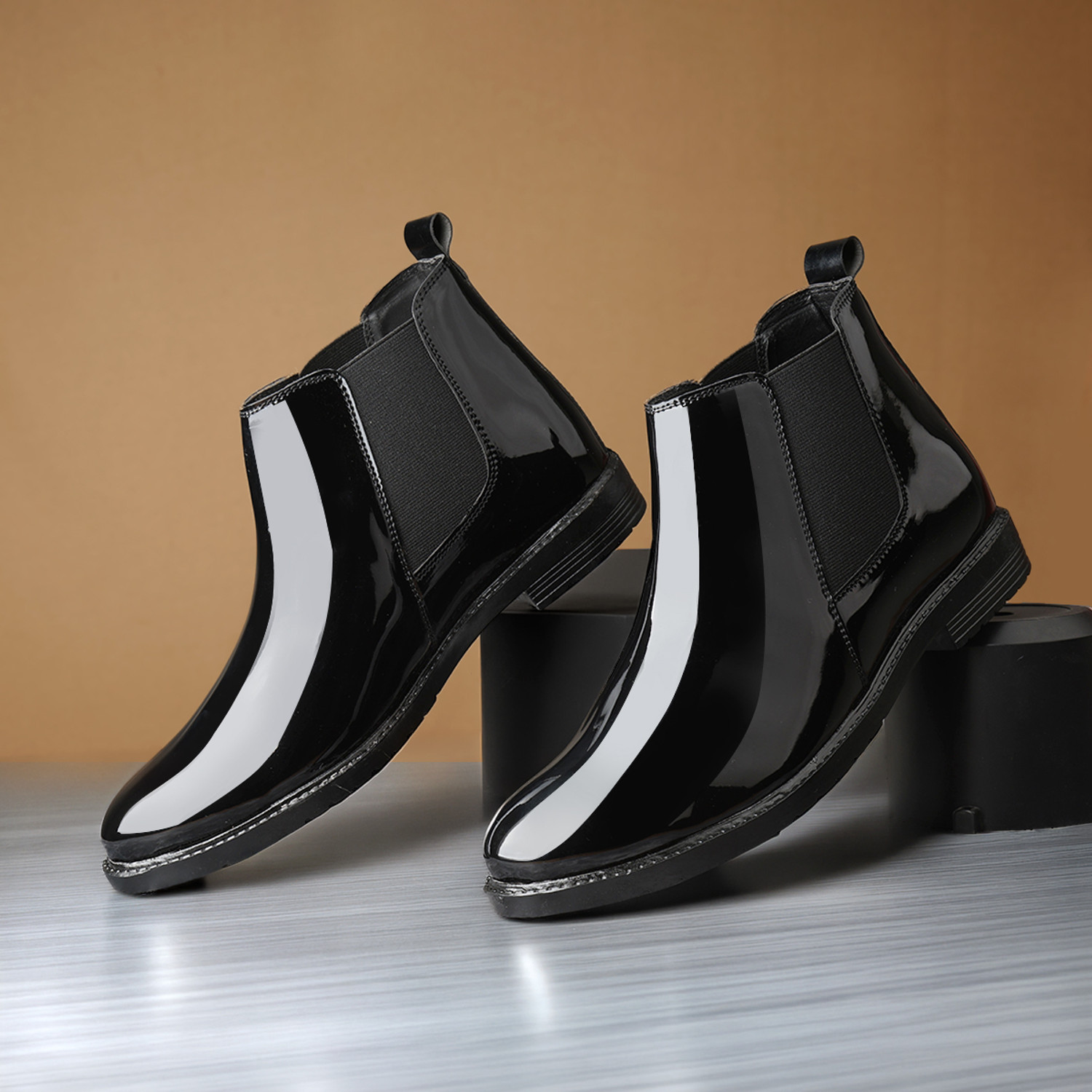 BLOMAX synthetic patent leather elastic side panels black patent Chelsea boots Boots For Men (Black , 7) - Image 1