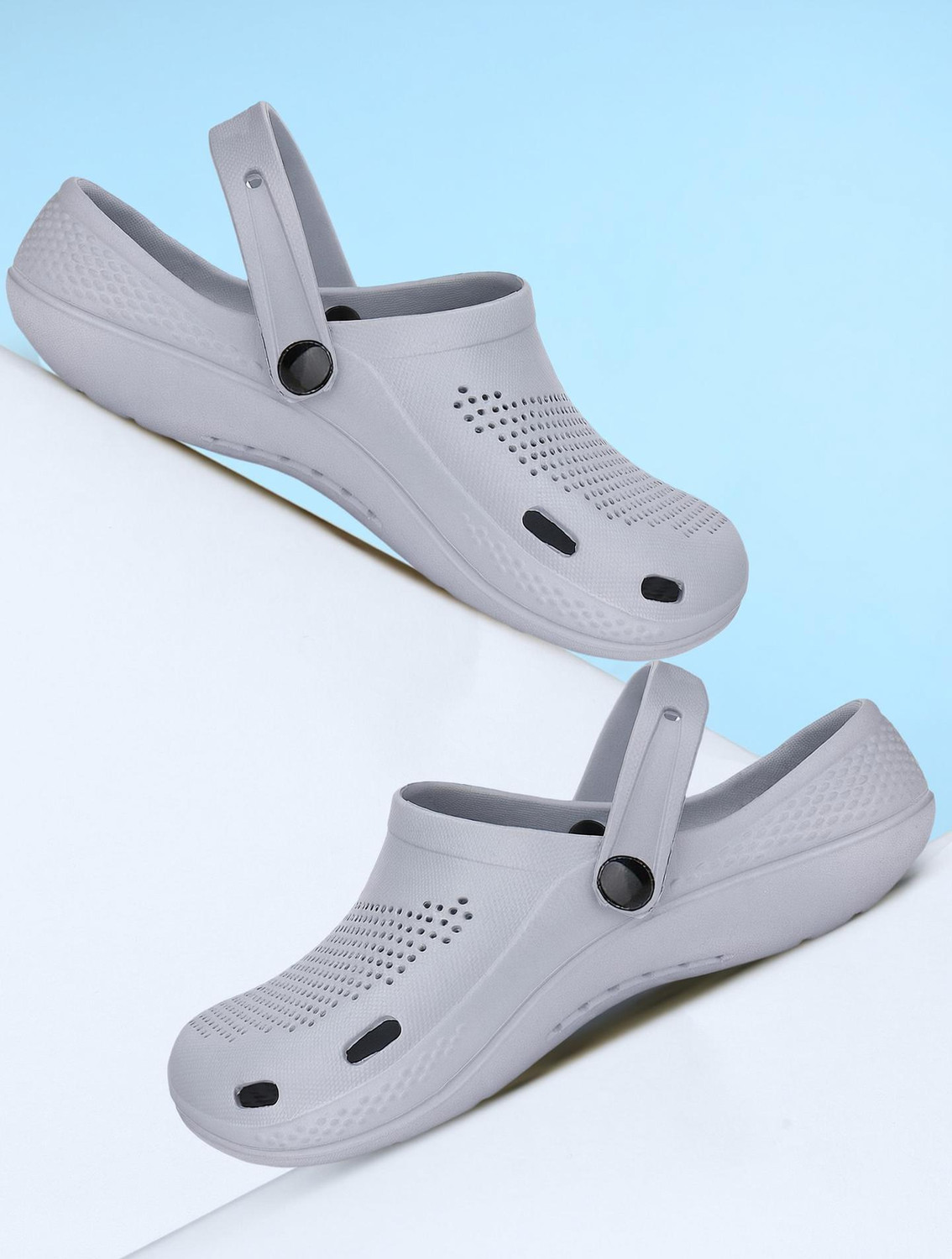 BERSACHE Men Clogs Sandal Grey Size 7 - Image 1