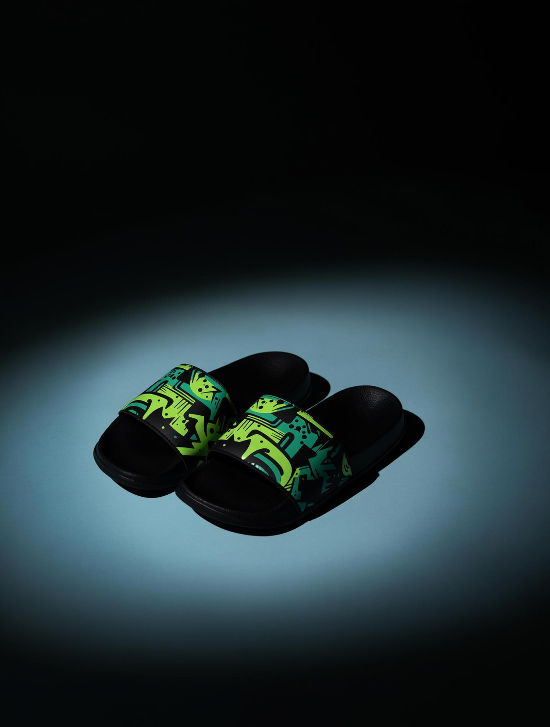 ARVAN Men Slides Green Size 6 - Image 1