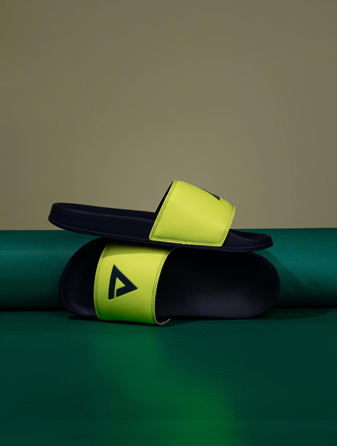 ARVAN Men Slides (Green, Navy , 10) - Image 1