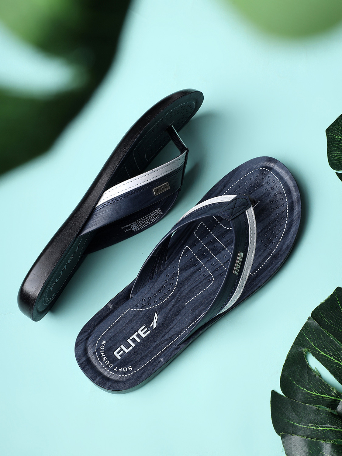 FLITE Men Flip Flops (Blue, White , 9) - Image 1