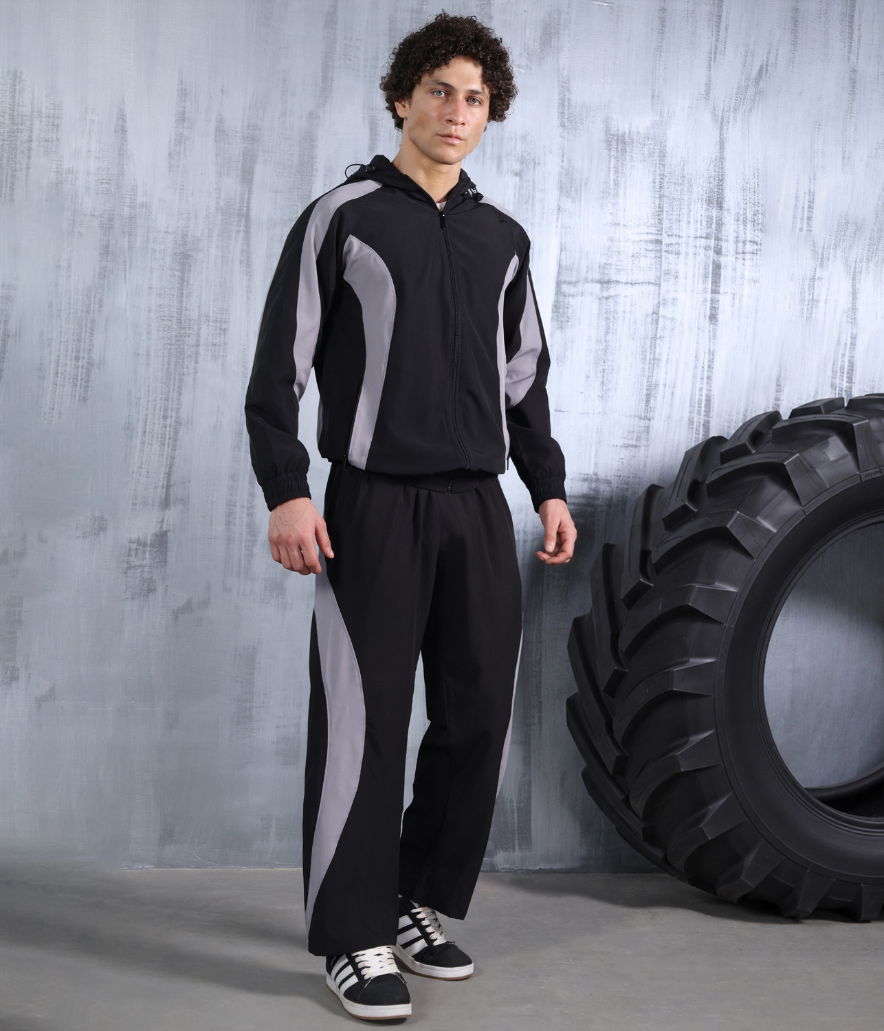CHKOKKO Colorblock Men Track Suit - Image 1