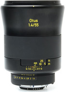 NIKON AF-S DX Zoom-Nikkor 17-55mm f/2.8G IF-ED Telephoto Zoom Lens