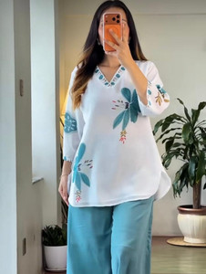 Shanukshi Women Cotton Blend Kurti Palazzo Set - Image 1