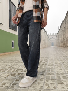 Urbano Fashion Men Loose Fit Mid Rise Black Jeans - Image 1