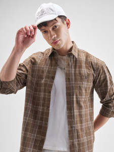 HIGHLANDER Men Relaxed Fit Checkered Casual Shirt - Image 1