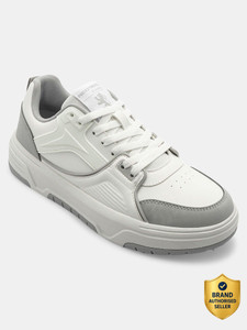 RED TAPE Men's Red Lifestyle Sneakers - Image 1