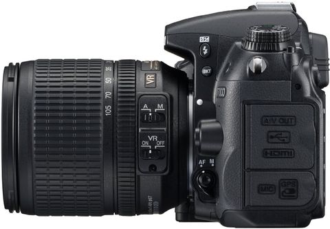 ✨超極少ショット数423枚！✨ Nikon D7000 18-105mm VR NIKON D7000 DSLR Camera (Body with AF-S DX NIKKOR 18-105 mm F/3.5