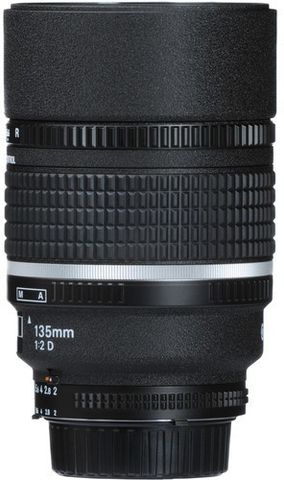 NIKON AF DC-Nikkor 135mm f/2D Standard Prime Lens - NIKON
