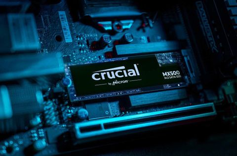 Crucial MX500 1 TB Desktop, Laptop Black SATA Internal Solid State