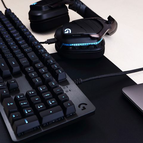 Logitech G512/ Carbon,  Mechanical, RGB Lightsync Backlit Keys