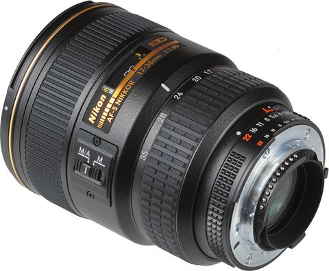 NIKON AF-S Zoom-Nikkor 17 - 35 mm f/2.8D IF-ED (2.1x) Wide-angle NIKON AF-S Zoom-Nikkor 17 - 35 mm f/2.8D IF-ED (2.1x) Wide-angle