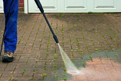 BOSCH Universal Aquatak 125 Pressure Washer Price in India - Buy