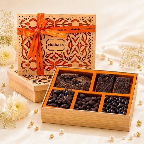 Choko La Regalia Chocolate Gift Hamper Premium Chocolate Box Milk