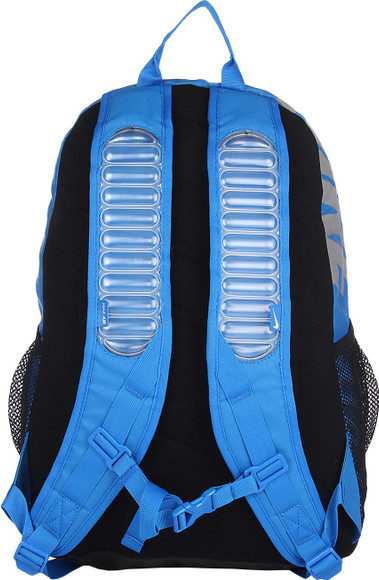 1900 travel laptop backpack This Pilot-approved Is 21% Off Now for Amazon Prime Day a webbing daisy chain HuntingScabbardGroup Moda 20L Backpack - Hip Belt Size:Small