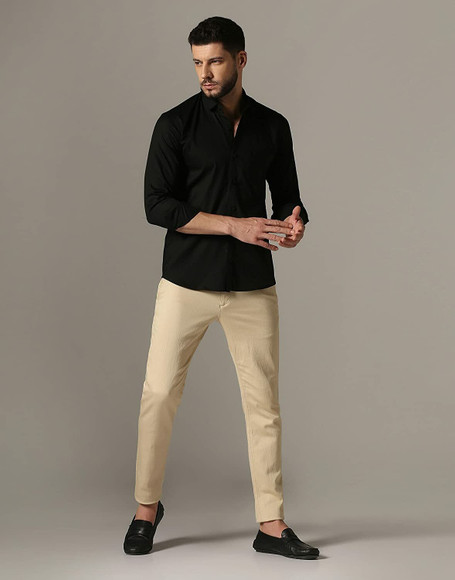 black dress shirt with beige pants Men's Slim Fit Solid Color (Beige) / Large/16-16.5 Neck/32-33 Sleeve Dress it up with the classic button up dress shirt Comment LINK for the outfit.