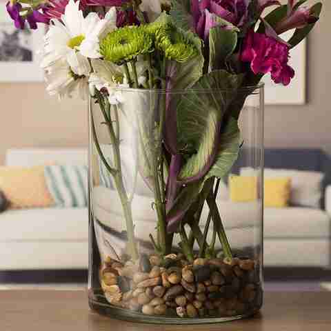 vase-cylindrical-glass-tank-